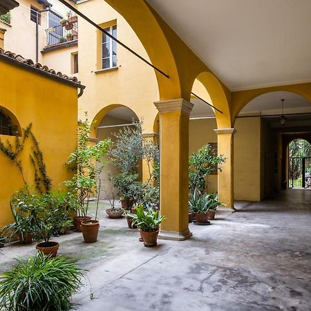 Апартаменты Sotto I Portici Di Болонья Экстерьер фото