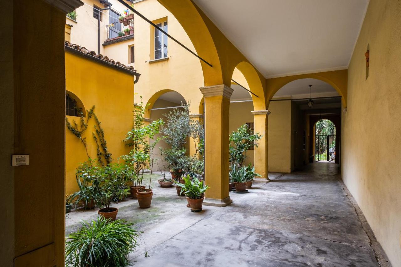 Апартаменты Sotto I Portici Di Болонья Экстерьер фото
